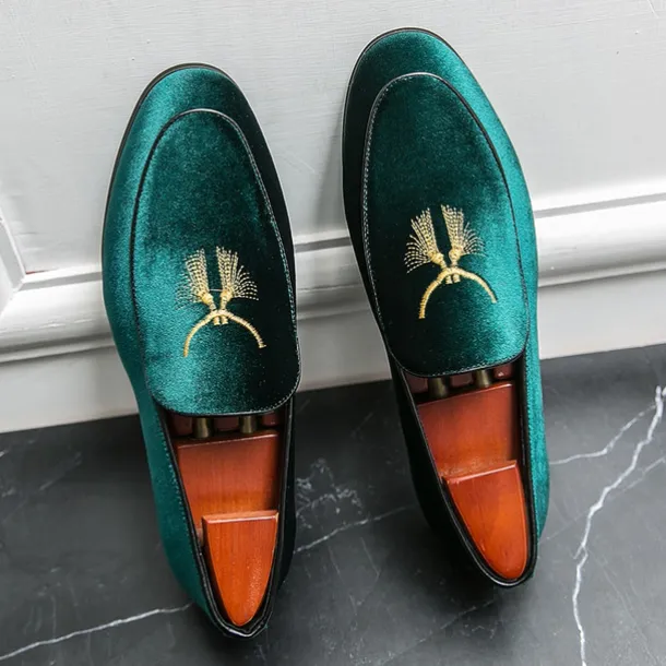Men's Green Velvet Loafers with Gold Embroidery – Luxurious Slip-On Shoes for Formal Events and Weddings