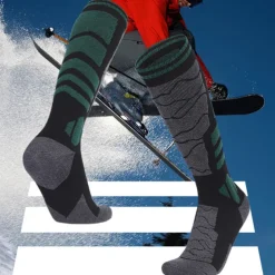 Men's Hiking Socks Ski Socks Sports Socks Sports Socks Windproof Warm Breathable Quick Dry Winter Outdoor Grass Green Cai Lan Dark Green for Hunting Ski / Snowboard Fishing