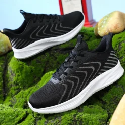 Men's Lightweight Red Mesh Running Shoes - Breathable Athletic Sneakers for Sports and Casual Wear