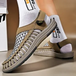 Men's Outdoor Sandals with Adjustable Strap, Breathable Mesh Design and Durable Sole for Hiking, Beach and Summer Activities