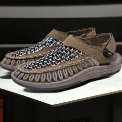 Men's Outdoor Sandals with Adjustable Strap, Breathable Mesh Design and Durable Sole for Hiking, Beach and Summer Activities