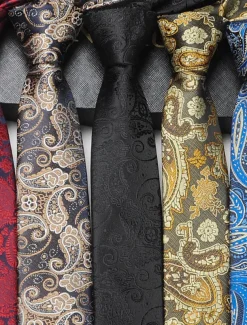 Men's Paisley Faux Silk Tie – Classic Vintage-Style Floral Pattern Necktie for Formal and Business Attire