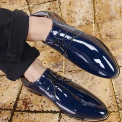 Men's Prom Shoes Vibrant Red Patent Leather Oxfords with Lace-Up Design for Stylish Formal Events