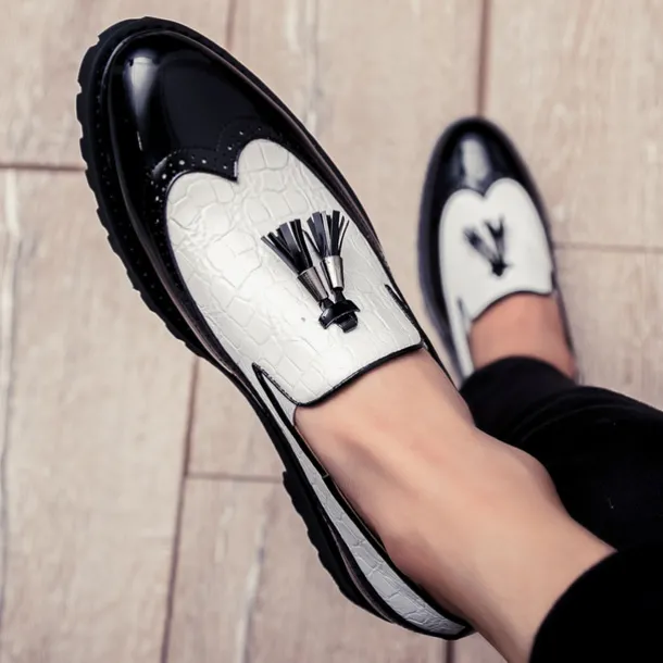 Men's Red and Black Crocodile Pattern Loafers - Stylish Tassel Slip-On Shoes for Formal and Casual Wear