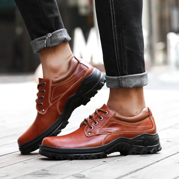 Men's Red-Brown Lace-Up Shoes with Cushioned Memory Foam Soles - Stylish and Supportive for Business Casual Outfits and Weekend Getaways