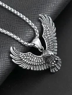 Men's Silver Eagle Pendant Necklace – Bold and Detailed Symbolic Jewelry for Strength and Freedom