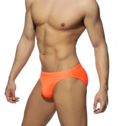 Men's Swimwear Swim Briefs Swim Thong Plain Breathable Soft Daily Wear Weekend Stylish Simple Black White