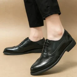 Men's Two-Tone Wingtip Oxford Brogue Shoes in Brown and White, Genuine Leather Gatsby-Inspired 1920s Vintage Dress Shoes for Wedding, Jazz Party, and Formal Events