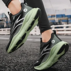 Men's Warm Lined Running Sneakers, Lightweight Cushioned Athletic Shoes with Lace-Up Design for Winter Outdoor Sports and Daily Wear