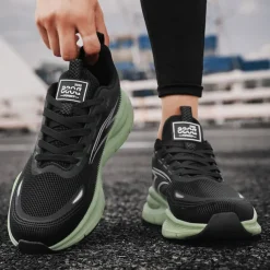 Men's Warm Lined Running Sneakers, Lightweight Cushioned Athletic Shoes with Lace-Up Design for Winter Outdoor Sports and Daily Wear