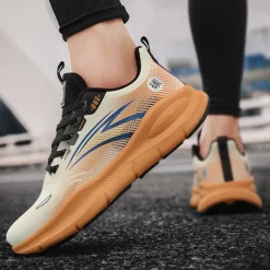 Men's Warm Lined Running Sneakers, Lightweight Cushioned Athletic Shoes with Lace-Up Design for Winter Outdoor Sports and Daily Wear