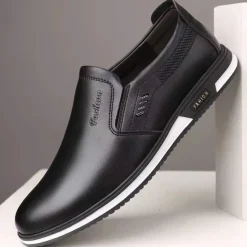 Men's White Slip-On Loafers – Casual Lightweight Breathable Shoes for Summer Walking and Outdoor Activities