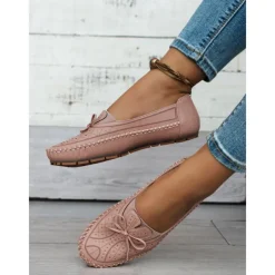 Moccasin Loafers for Women – Soft Shoes with Bow Detail and Rhinestone Design, Ideal for Casual Comfort and Spring/Summer Walks