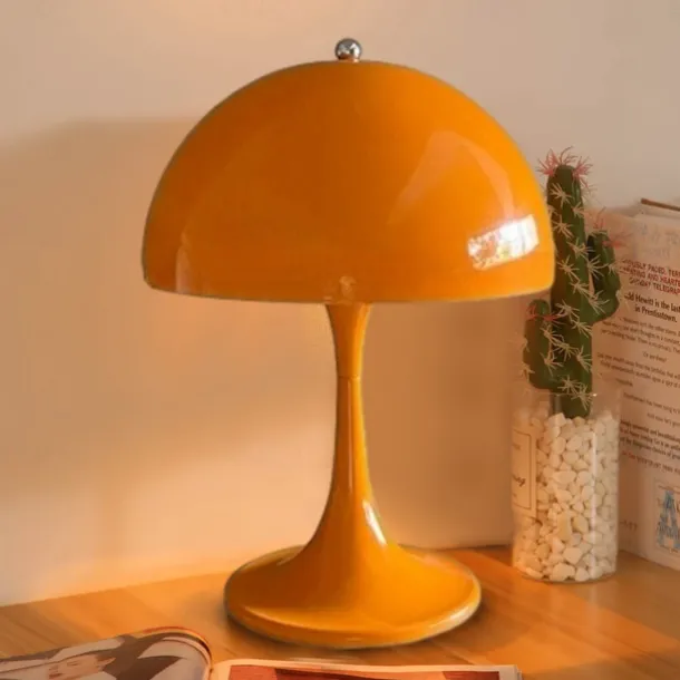 Mushroom Lamp Plug in Bedside Lamp Bedroom Table Lamps Light Luxury Nordic Retro Small Table Lamp Bedroom Bedside Light Decorative 110-240V