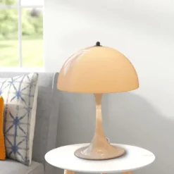 Mushroom Lamp Plug in Bedside Lamp Bedroom Table Lamps Light Luxury Nordic Retro Small Table Lamp Bedroom Bedside Light Decorative 110-240V