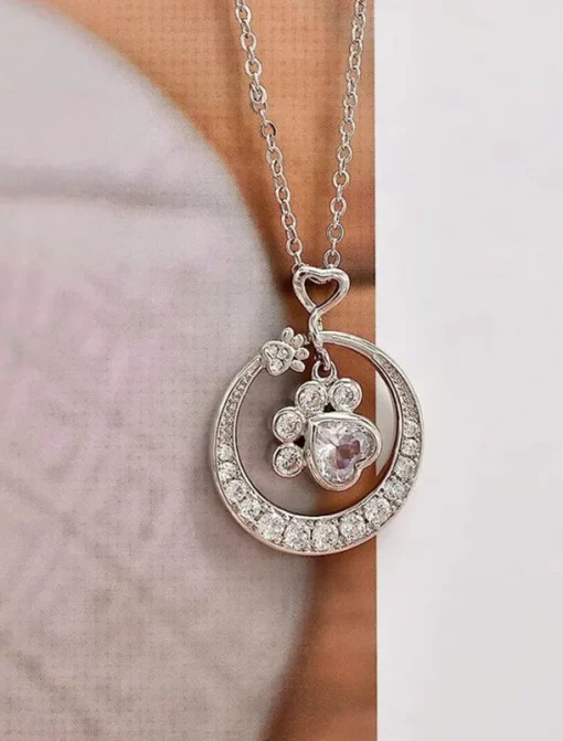Necklace Chrome Women's Fashion Cute Classic Animal Lovely Round Necklace For Daily Valentine's Day