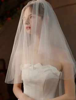 One-tier Comtemporary / Stylish Wedding Veil Cathedral Veils with Faux Pearl Tulle
