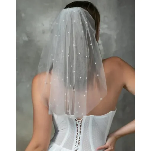 One-tier Comtemporary / Stylish Wedding Veil Shoulder Veils with Sequin Tulle