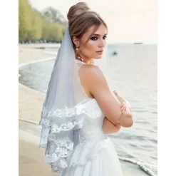One-tier Comtemporary / Stylish Wedding Veil Elbow Veils with Satin Flower Tulle