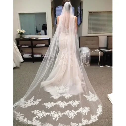 One-tier Lace Wedding Veil Chapel Veils with Trim POLY / 100% Polyester / Drop Veil