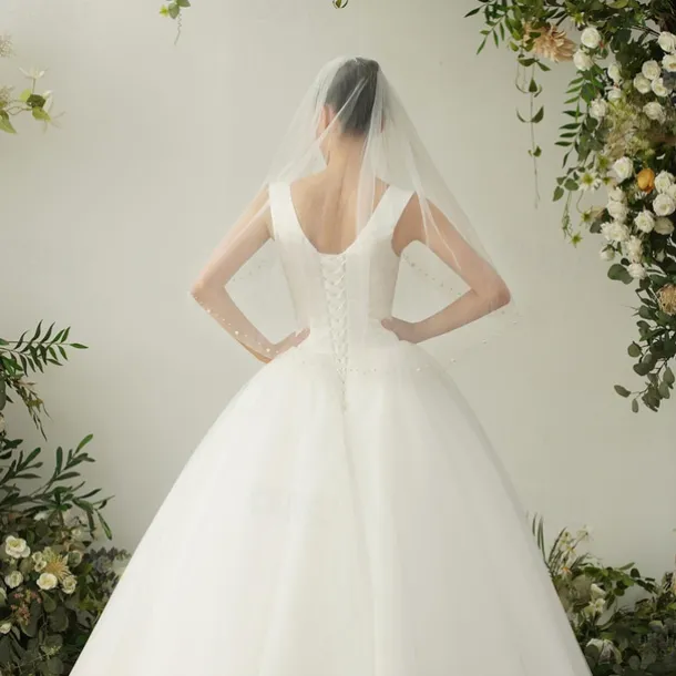 One-tier Pearl Wedding Veil Elbow Veils with Faux Pearl 35.43 in (90cm) Tulle