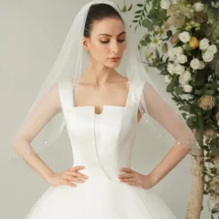 One-tier Pearl Wedding Veil Elbow Veils with Faux Pearl 35.43 in (90cm) Tulle