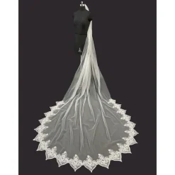 One-tier Vintage Inspired / Sweet Wedding Veil Cathedral Veils with Appliques 59.06 in (150cm) Lace