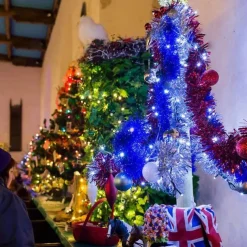 Outdoor Solar String Lights 100M 800LED 50M 500LED Upgraded Fairy Christmas String Lights Ambiance Lighting for Outdoor Patio Lawn Remote Control Memory Function IP65 Waterproof Garden Light