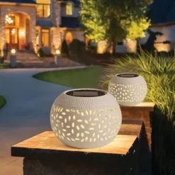 Outdoor Solar Table Garden Lights Dancing Flickering Flame Lamp Retro Metal Lamp For Patio Garden Pathway Yard Decor Lighting 1X