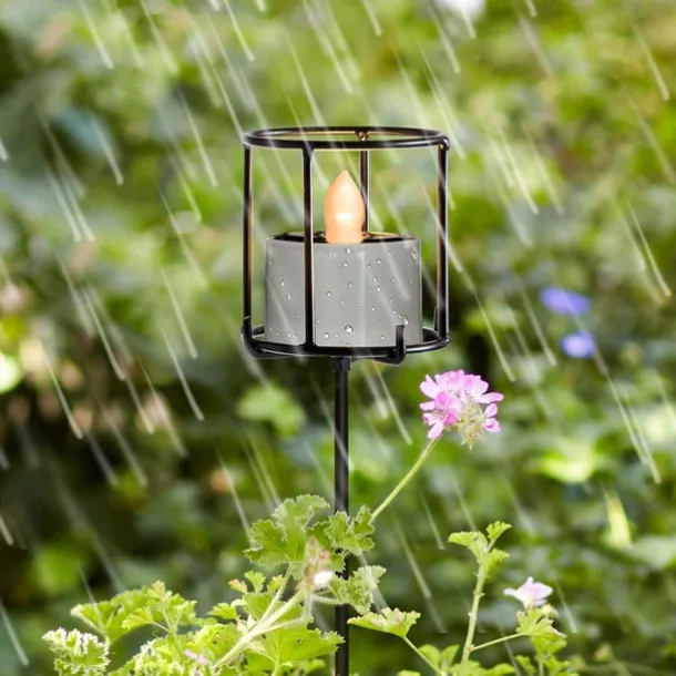 Outdoor Waterproof Solar Candles Light Dusk to Dawn Outdoor Garden Lighting Reusable LED Tea Light Candles for Lantern Garden Camping and Home Decor Lamp