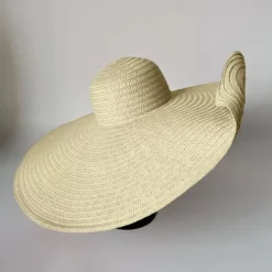 Oversized Brim Sun Hat, Women Elegant Breathable Straw Hats Outdoor Easter Beach Travel Sunscreen Cap Valentines Gifts