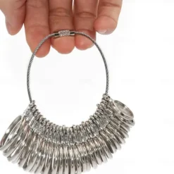 1pc Ring Sizer Measuring Tool Set Metal Finger Sizing Gauge Rings Measurement Women Men Wedding Jewelry Tool US Size 0-13 With Half Size