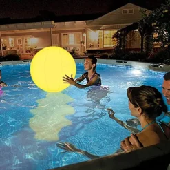 1/2pcs Floating Pool Lights Outdoor Solar Ball Moon Lamp IP68 Waterproof RGB With Remote Controller For Swimming Pool Yard Garden KTV Bar Party Decorative Holiday Summer Lighting