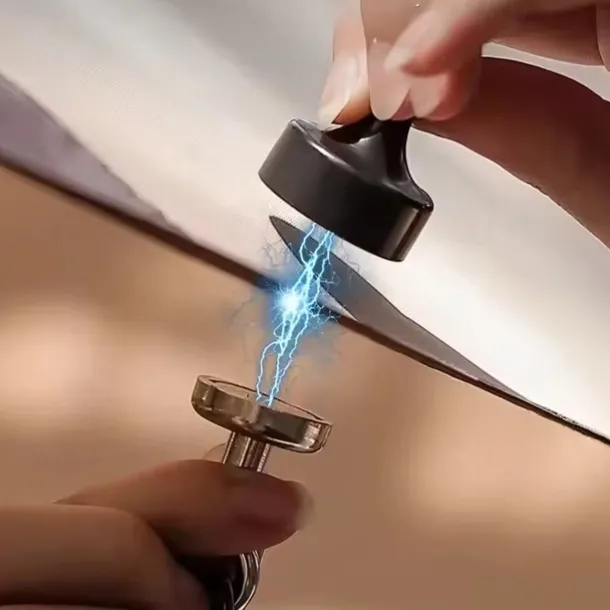 4Pcs Outdoor Camping Strong Magnetic Hooks Tent Canopy Carabiners Mountaineering Buckle Magnet Hanger Camping Light Hook Accessories