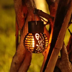 2/4pcs Outdoor Pathway Lantern Lights Hanging Solar Waterproof Garden Balcony Simulation Flame Hanging Light Christmas Outdoor Waterproof Courtyard Holiday Party Landscape Decoration Light