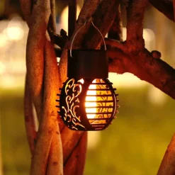 2/4pcs Outdoor Pathway Lantern Lights Hanging Solar Waterproof Garden Balcony Simulation Flame Hanging Light Christmas Outdoor Waterproof Courtyard Holiday Party Landscape Decoration Light