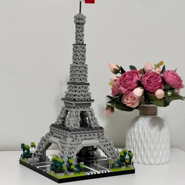 3585pcs Paris Eiffel Tower Building Blocks Set - Explore World Architecture with Educational Toys Perfect for Halloween Thanksgiving Christmas and Easter Gifts