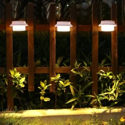 2/4pcs Solar Fence Light, Solar Gutter Light Outdoor 3LED Waterproof Deck Sink Wall Light, Garden Landscape Lighting Wall Light, Villa Decoration Light Porch Terrace Driveway Deck Stairs Lighting