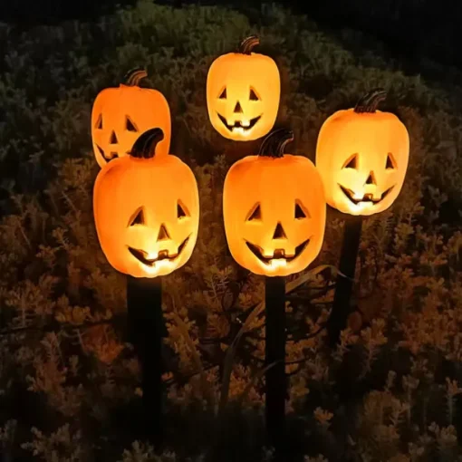 5pcs Solar Halloween Outdoor Waterproof Lawn Lights Pumpkin Skull Headlights Villa Courtyard Walkway Outdoor Garden Landscape Lamp Halloween Party Scary Night Light