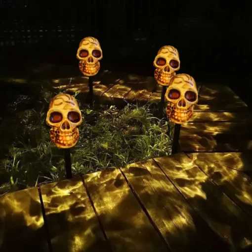 5pcs Solar Halloween Outdoor Waterproof Lawn Lights Pumpkin Skull Headlights Villa Courtyard Walkway Outdoor Garden Landscape Lamp Halloween Party Scary Night Light