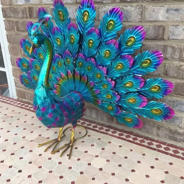 Peacock Statue Decor - 2023 Newest Metal Peacock Outdoor Beautiful Peacock Statue Garden Decor, Realistic Animal Peacock Outdoor Statue for Yard Home Art Lawn Decor
