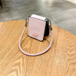 Phone Case For Samsung Galaxy Z Flip 7 Z Flip 6 Z Flip 5 Z Flip 4 Z Flip 3 Back Cover with Wrist Strap Shockproof Retro TPU Plush