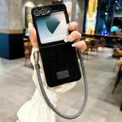 Phone Case For Samsung Galaxy Z Flip 7 Z Flip 6 Z Flip 5 Z Flip 4 Z Flip 3 Back Cover with Wrist Strap Shockproof Retro TPU Plush