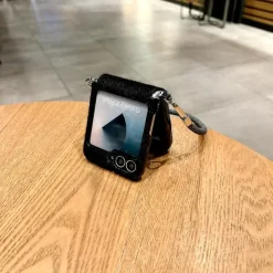 Phone Case For Samsung Galaxy Z Flip 7 Z Flip 6 Z Flip 5 Z Flip 4 Z Flip 3 Back Cover with Wrist Strap Shockproof Retro TPU Plush