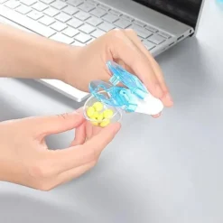 Pill Crusher, Medicine Separator, 2-in-1 Multi-functional Medicine Container, Pill Cutting Box, Medicine Grinding Box, Pill Dispenser, Portable Pocket Pill Box