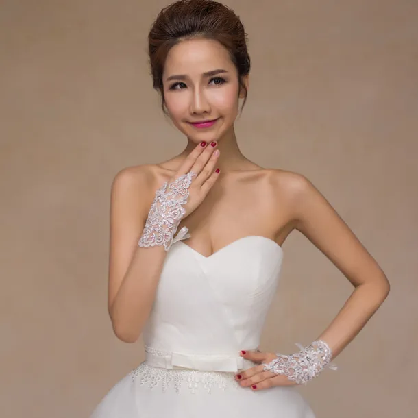 Polyester / Terylene Wrist Length Glove Sweet Style / Flower Style With Floral / Crystals / Rhinestones Wedding / Party Glove