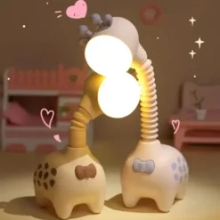 Popular Style Kids Animal Night Light Cute Giraffe Rechargeable Reading Lamp with Movable Head Children Small Gift Giraffe Night Light Dormitory Bedhead LED Sleeping Light Retractable Fun Table Lamp