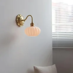 Ribbed Ceramic Ball Shaped Wall Light with Brushed Brass Carved Flower Lamp Fixture Nordic Modern LED Wall Lamp 85-265V