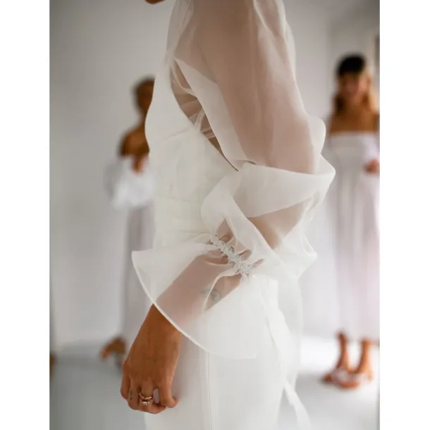 Shawls Women's Wrap Voiles & Sheers Elegant Long Sleeve Tulle Wedding Wraps With Pure Color For Party Spring & Summer