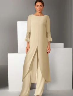 Sheath / Column 3 Piece Pantsuit Beach Wedding Mother of the Bride Dress Elegant Vintage Jewel Neck Floor Length Chiffon 3/4 Length Sleeve with Feather Beading